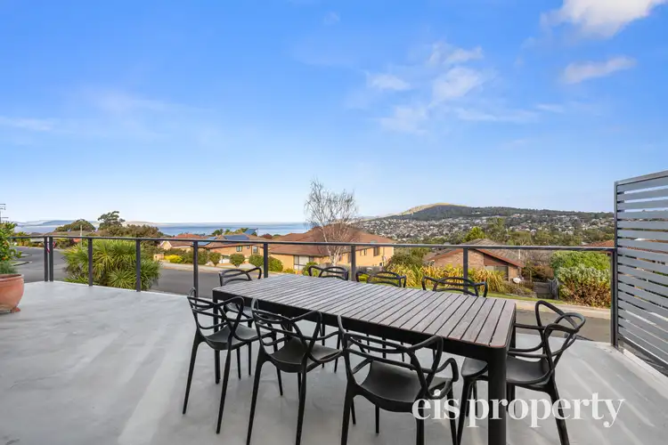 1 Stirling Avenue, Blackmans Bay TAS 7052