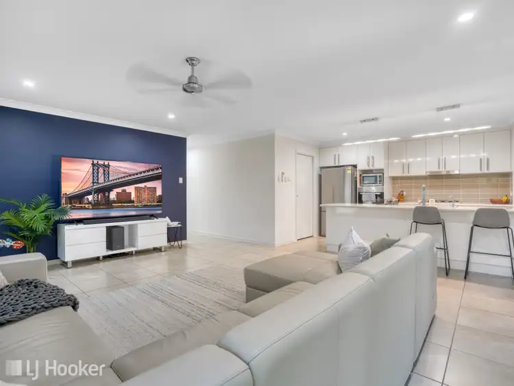 Second view of Homely house listing, 2 Phoenix Crescent, Rural View QLD 4740