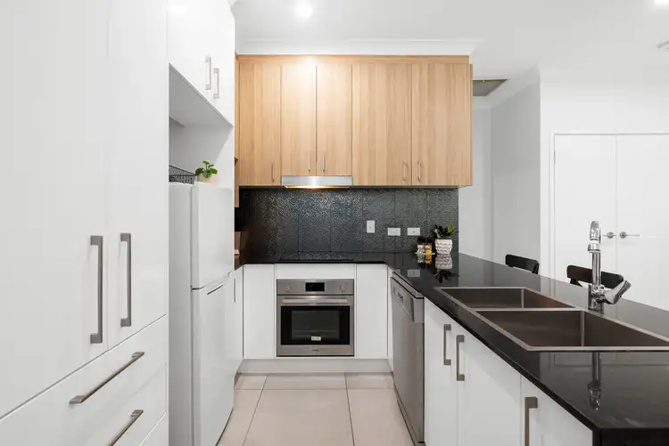 Fourth view of Homely apartment listing, 2/23 Anzac Road, Carina Heights QLD 4152