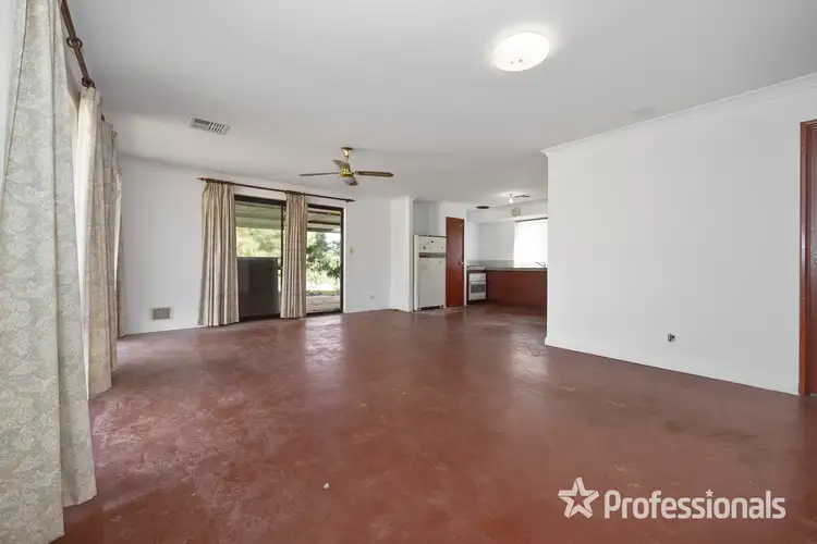 Fifth view of Homely house listing, 15 Arnhem Court, Ballajura WA 6066