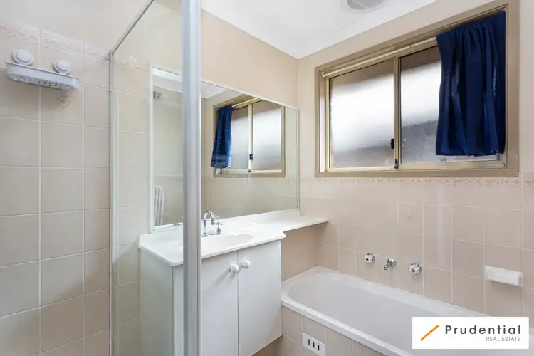 Fifth view of Homely house listing, 6 Poppy Place, Macquarie Fields NSW 2564