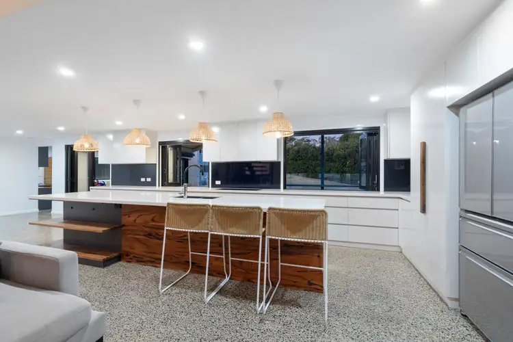 Fourth view of Homely house listing, 2 Maxted Court, Alexandra Hills QLD 4161