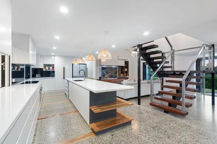 Fifth view of Homely house listing, 2 Maxted Court, Alexandra Hills QLD 4161