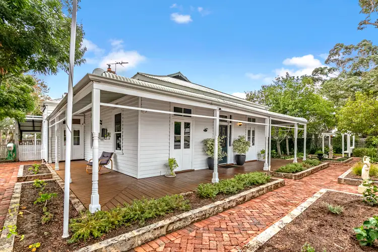 64 Swan Street, Guildford WA 6055