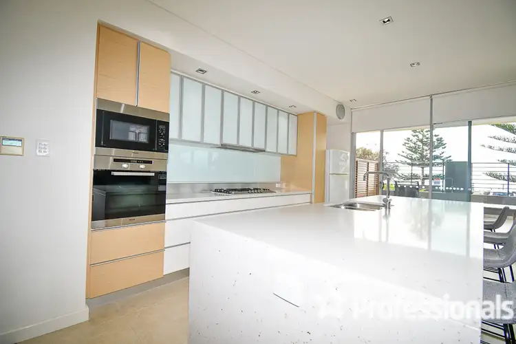 Fifth view of Homely unit listing, 3/11 Halls Head Parade, Halls Head WA 6210