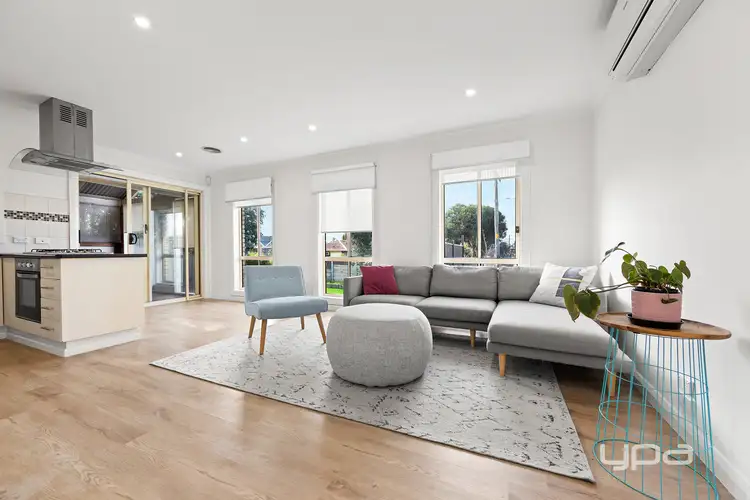 Main view of Homely unit listing, 1/17 Eddie Street, St Albans VIC 3021
