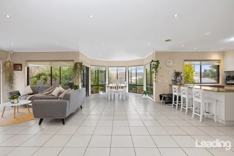 Fifth view of Homely house listing, 10 Westall Close, Sunbury VIC 3429