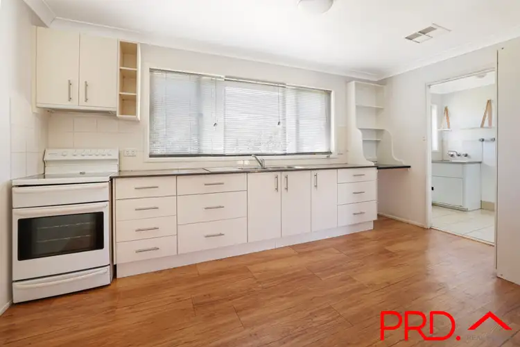 Fifth view of Homely house listing, 9 Lawson Place, Tamworth NSW 2340