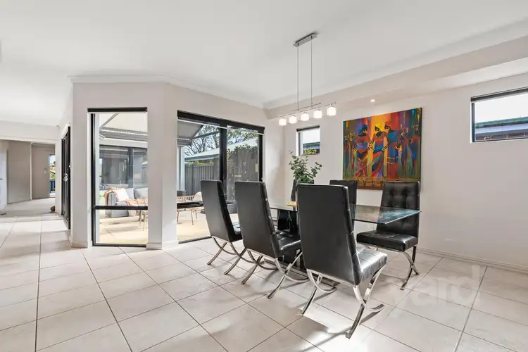 10 Danzil Street, Willagee WA 6156