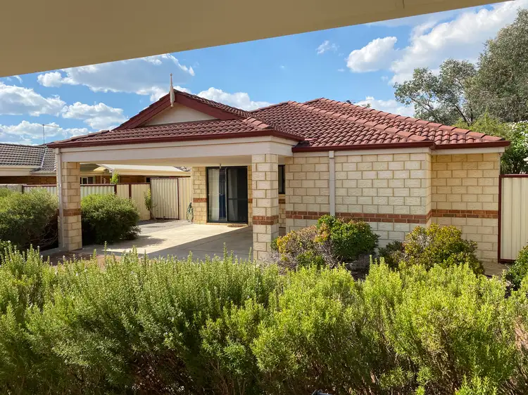 17/6 Gold Avenue, Maddington WA 6109