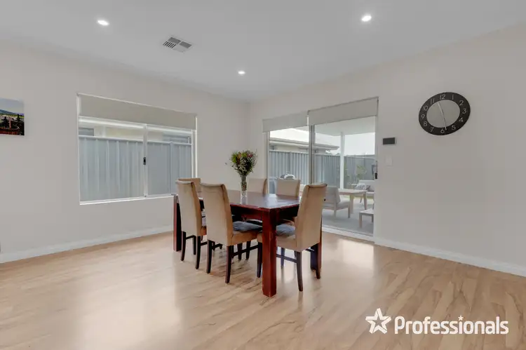 Sixth view of Homely house listing, 86 Fairweather Drive, Piara Waters WA 6112