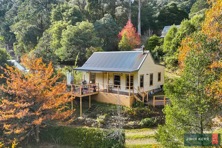 8 Camp Hill Road