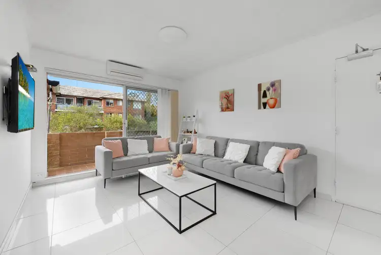 Main view of Homely unit listing, 3/10 Grace Campbell Crescent, Hillsdale NSW 2036