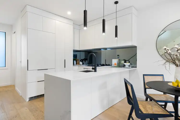 Fifth view of Homely apartment listing, 4/21 Reeve Court, Cheltenham VIC 3192