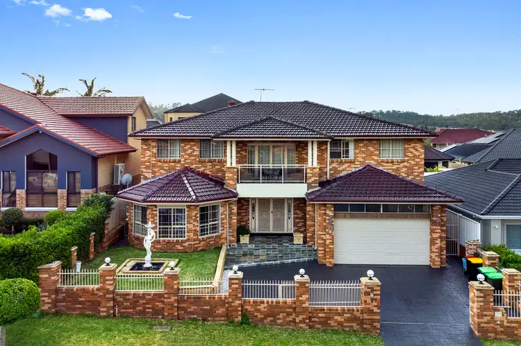 8 Stirling Street, Cecil Hills NSW 2171