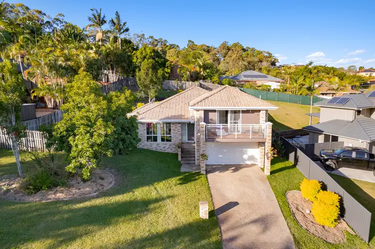 4 Napido Lane, Pacific Pines QLD 4211