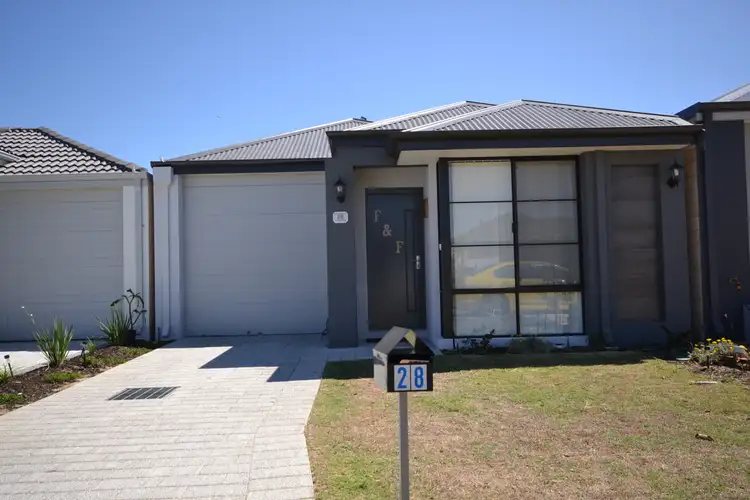 28 Fringed Way, Piara Waters WA 6112