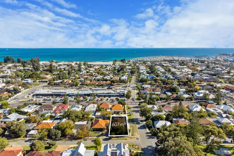 19 Maxwell Street, Beaconsfield WA 6162