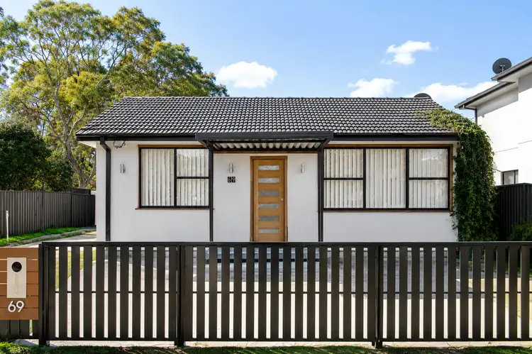 69 Fullagar Rd
