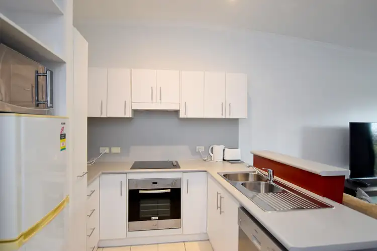 Fifth view of Homely unit listing, 8/24 Kent Street, West Gladstone QLD 4680