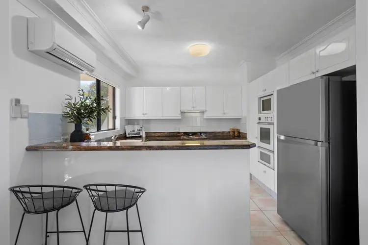 Fifth view of Homely unit listing, 6/12 Canal Avenue, Runaway Bay QLD 4216