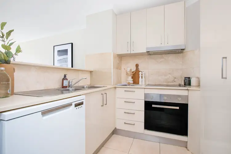 Fifth view of Homely unit listing, 301/5-15 Orwell Street, Potts Point NSW 2011