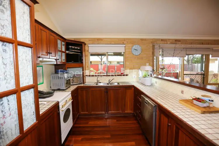 Fifth view of Homely house listing, 8 Cabble Close, Castletown WA 6450