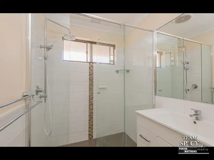 Fifth view of Homely villa listing, 39 Dealy Close, Cannington WA 6107