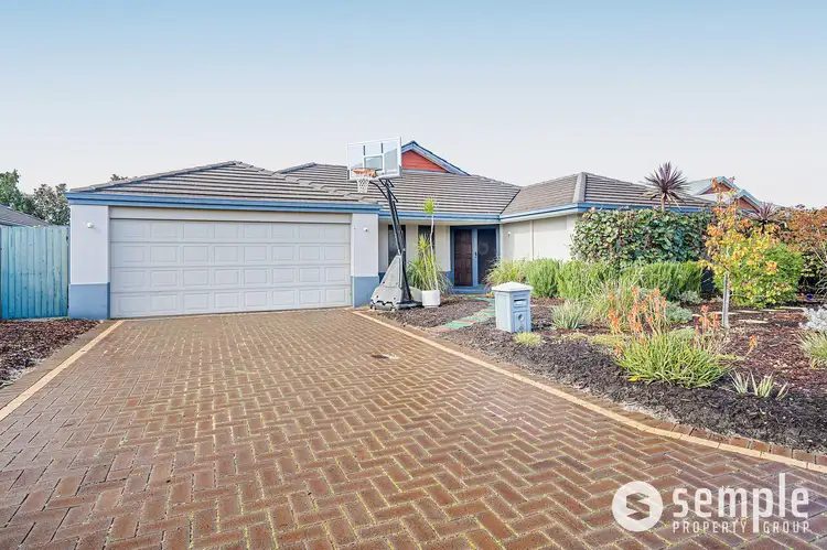 Second view of Homely house listing, 4 Springbrook Chase, Aubin Grove WA 6164