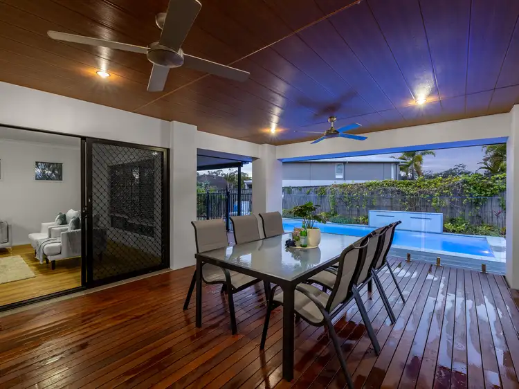 122 Santa Monica Drive, Augustine Heights QLD 4300