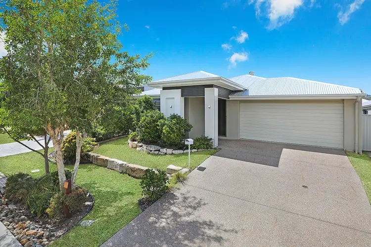 16 Comet St, Pelican Waters QLD 4551