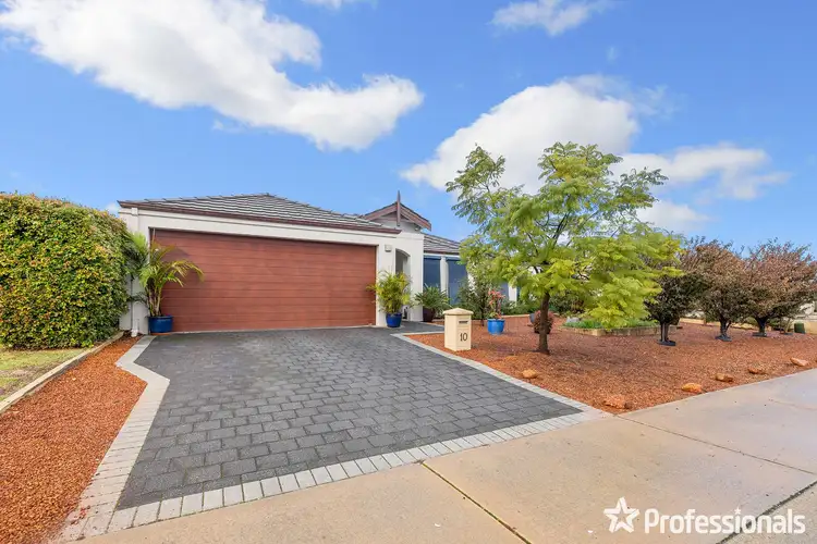 10 Cuthbert Street, Canning Vale WA 6155