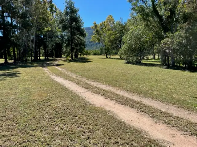 1 Haberecht Road, Majors Creek QLD 4816