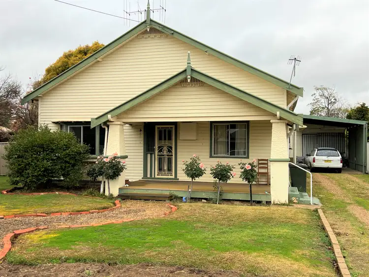 104 Hunter Street, Deniliquin NSW 2710