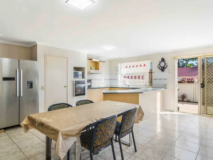Fifth view of Homely house listing, 14 Bridport Close, West Hoxton NSW 2171