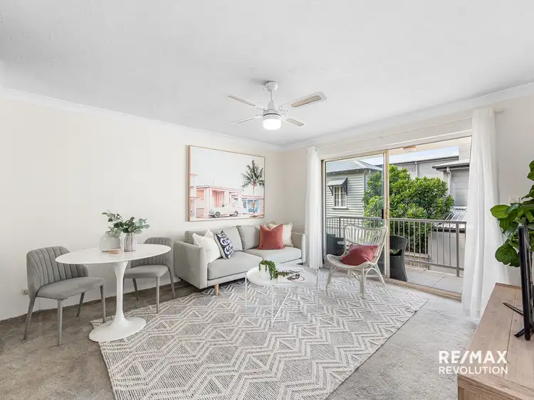 2/74 Broughton Road, Kedron QLD 4031