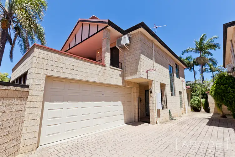 21 Moreau Mews