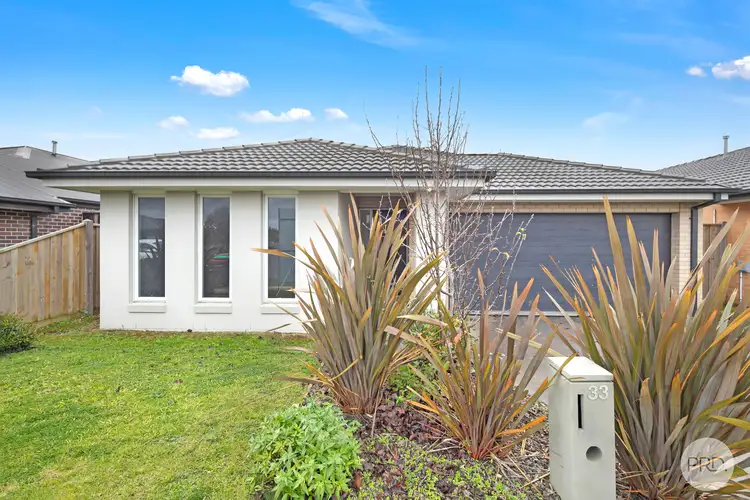 33 Auburn Drive, Smythes Creek VIC 3351