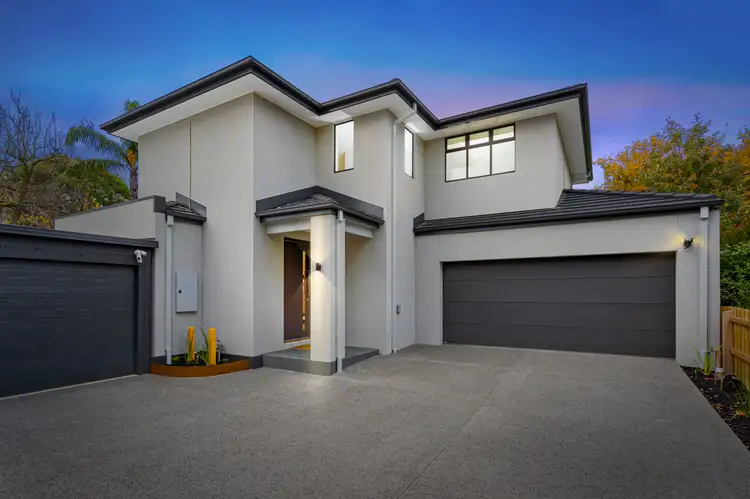 Main view of Homely townhouse listing, 2/15 Hatfield Street, Balwyn North VIC 3104