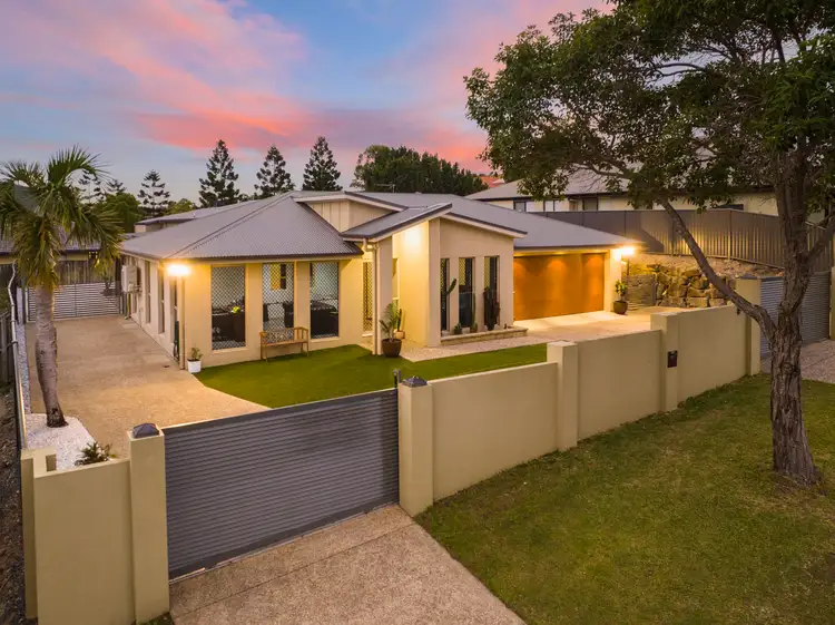 27 Ainslie Street, Pacific Pines QLD 4211