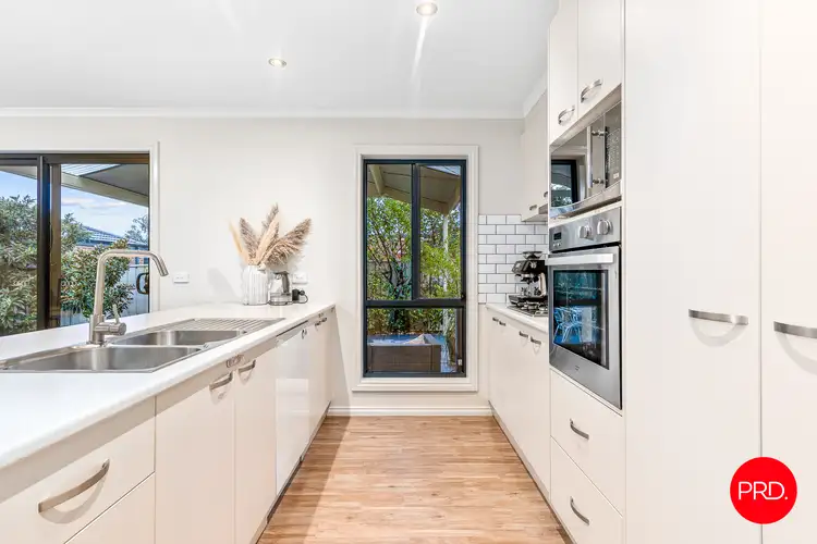 Sixth view of Homely house listing, 2 Verbena Terrace, Epsom VIC 3551