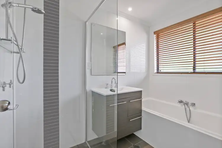 Fourth view of Homely house listing, 8 Windsor Crescent, Brownsville NSW 2530