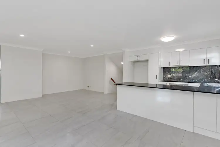 6 Amaray Drive, Upper Coomera QLD 4209