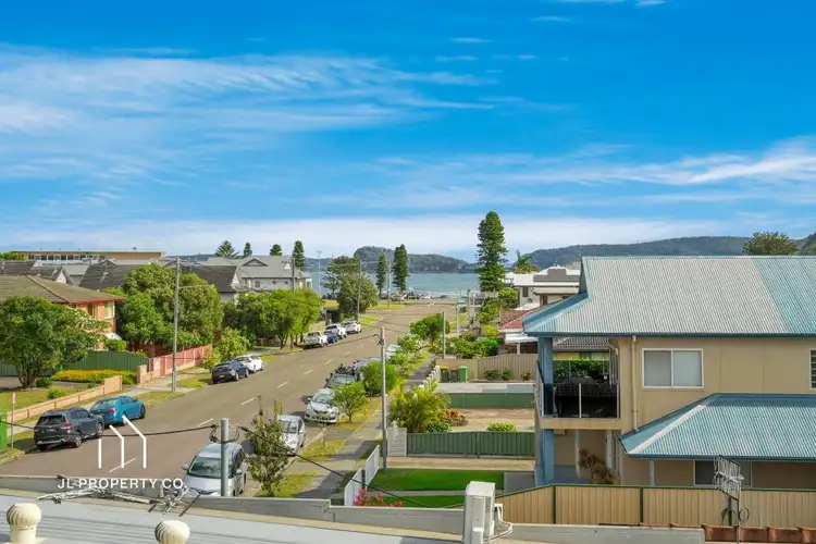 311-313 Trafalgar Avenue