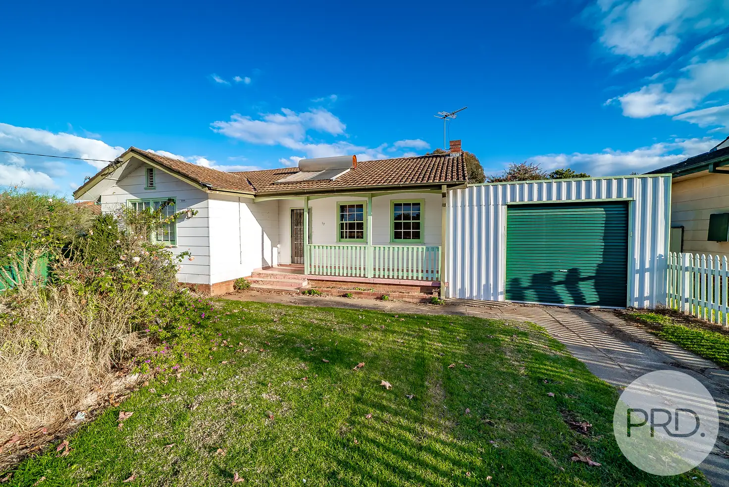 Main view of Homely house listing, 17 Tichborne Crescent, Kooringal NSW 2650