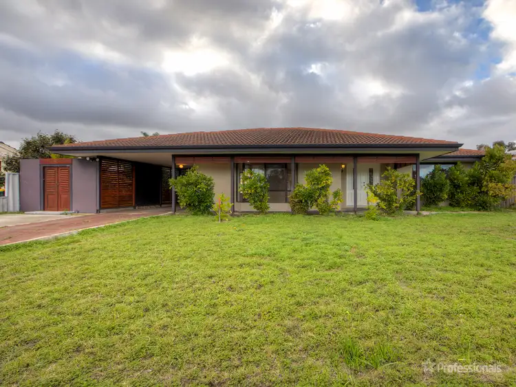 29 Sandgate Way, Marangaroo WA 6064