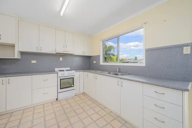 Second view of Homely house listing, 7 Acacia Court, Kin Kora QLD 4680