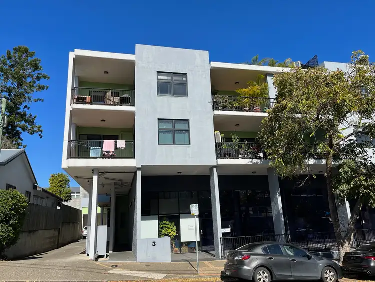 Main view of Homely unit listing, 17/3 Heaslop Street, Woolloongabba QLD 4102