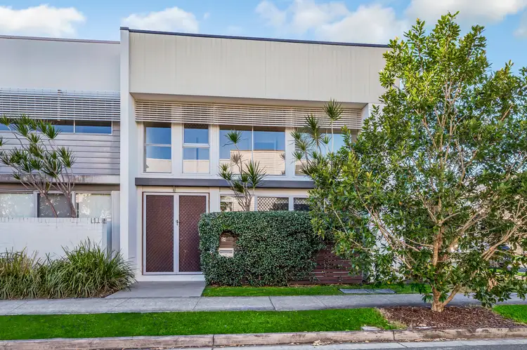 54 South Bay Drive, Varsity Lakes QLD 4227