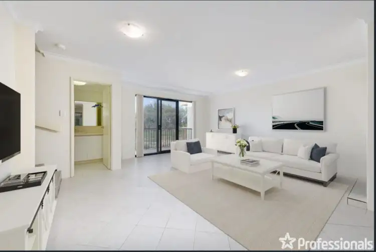 Third view of Homely house listing, 10 Ski Court, Port Kennedy WA 6172